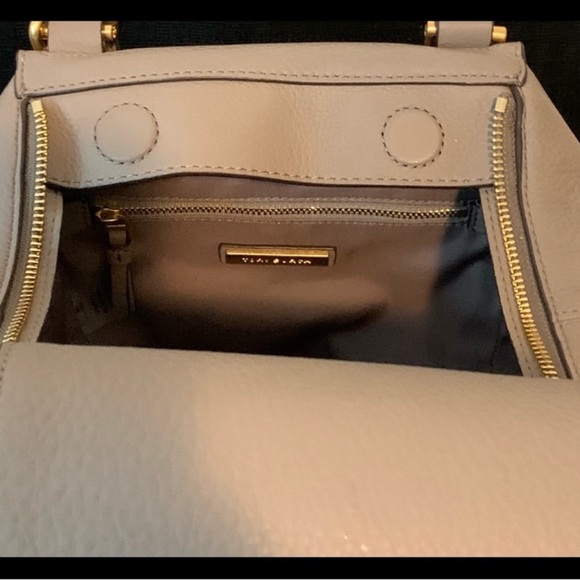 Tory Burch Gold and Tan Crossbody Bag with Structured Design - Picture 14 of 15